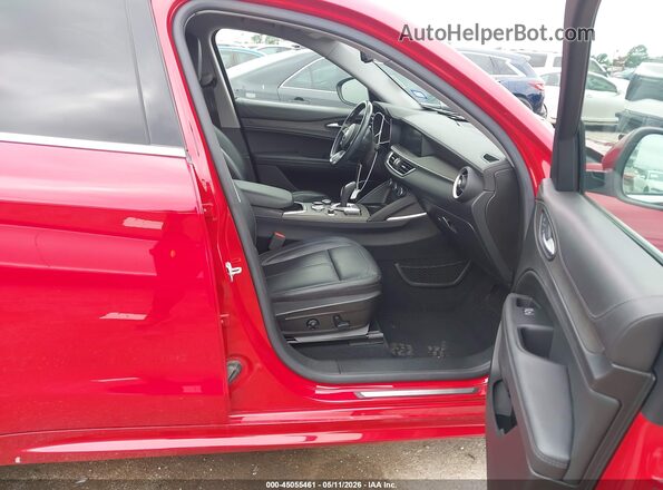 ZASPAKBN7L7C92331 2020 ALFA ROMEO STELVIO Red Front interior view