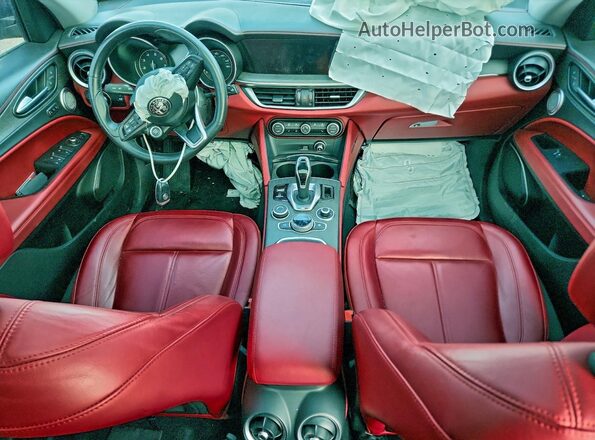 ZASPAKBNXM7D13528 2021 ALFA ROMEO STELVIO Red Առջևի վահանակի տեսք