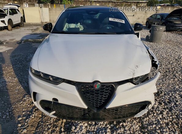 ZASPATDW0R3048917 2024 ALFA ROMEO OTHER White Widok z przodu