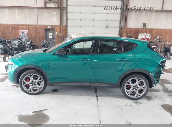 ZASPATDW3R3056915 2024 ALFA ROMEO OTHER Green Սալոնի 360 աստիճան տեսք