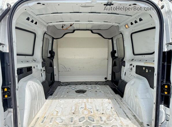 ZFB636VP4N6V98515 2022 RAM PROMASTER White Vista interior trasera