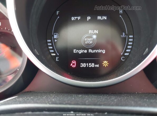 ZFBCFXAB6JP660642 2018 FIAT 500X Красный 