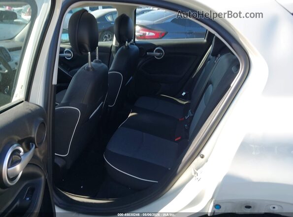 ZFBCFXAB9HP597904 2017 FIAT 500X White Vista de la etiqueta del VIN