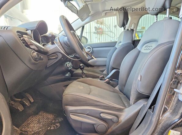 ZFBCFXAW5GP358884 2016 FIAT 500X Black Widok wnętrza z przodu