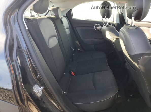 ZFBCFXAW6GP493775 2016 FIAT 500X Black Rear seats view