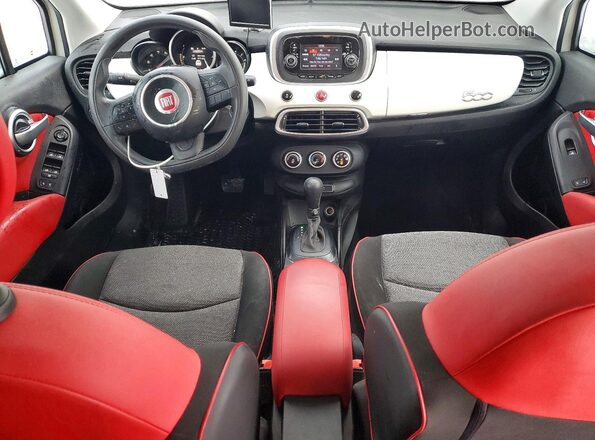 ZFBCFXBT3GP371332 2016 FIAT 500X Белый Вид панели приборов