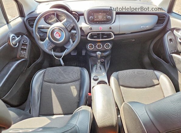 ZFBCFXCB0HP546062 2017 FIAT 500X Black Widok deski rozdzielczej