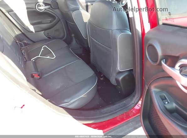 ZFBCFXCB8HP524875 2017 FIAT 500X Red Widok naklejki z numerem VIN