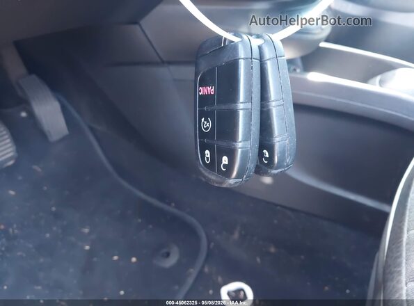 ZFBCFXDB8HP517505 2017 FIAT 500X Red Առջևի վահանակի տեսք