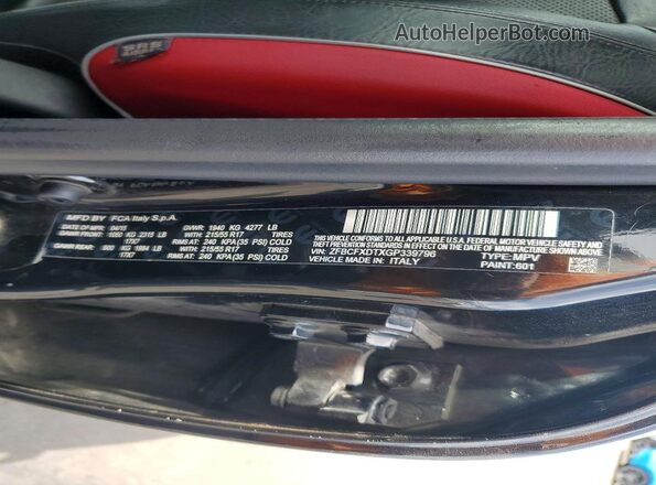 ZFBCFXDTXGP339796 2016 FIAT 500X Black Vista del compartimento del motor