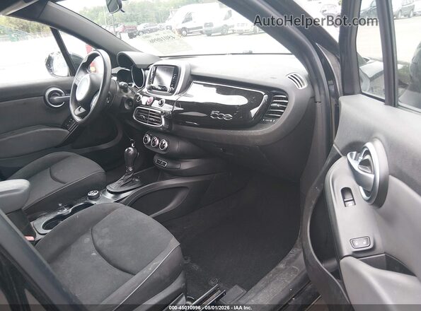 ZFBCFYBT9GP344903 2016 FIAT 500X Black Widok wnętrza z przodu