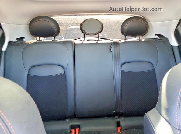 ZFBCFYCB5JP643916 2018 FIAT 500X Charcoal Հետևի նստատեղերի տեսք