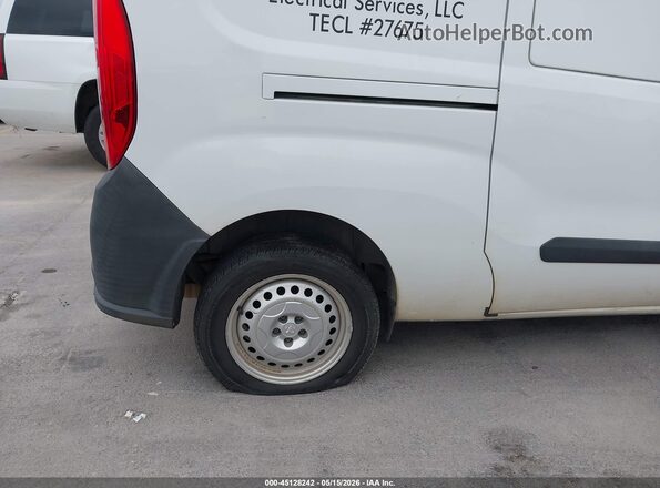 ZFBERFAT8G6C48775 2016 RAM PROMASTER CITY White Widok z przodu