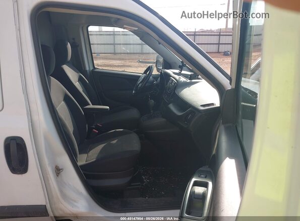 ZFBERFBB7H6E76435 2017 RAM PROMASTER CITY White Vista interior delantera