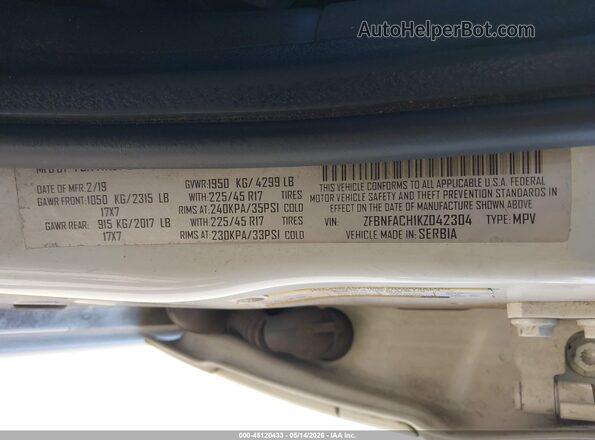 ZFBNFACH1KZ042304 2019 FIAT 500L White Engine compartment view