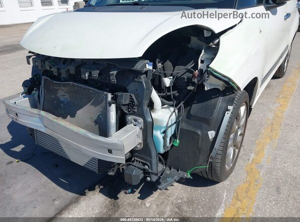 ZFBNFACH1KZ042304 2019 FIAT 500L White Front view