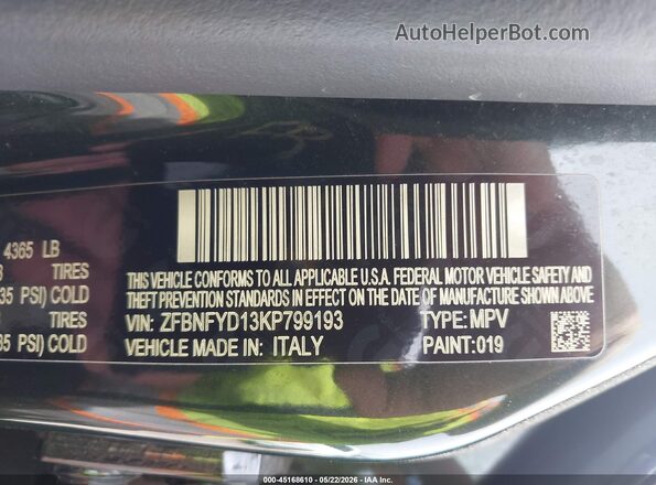 ZFBNFYD13KP799193 2019 FIAT 500X Green Vista del compartimento del motor