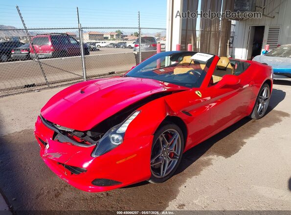 ZFF77XJAXH0226117 2017 FERRARI CALIFORNIA Red Vista del salpicadero