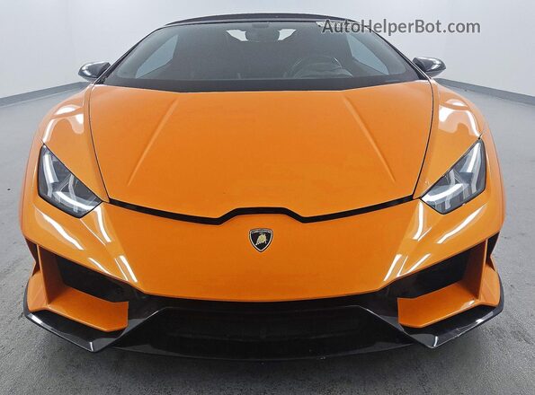 ZHWUT4ZF6LLA13825 2020 LAMBORGHINI HURACAN Orange Widok z przodu