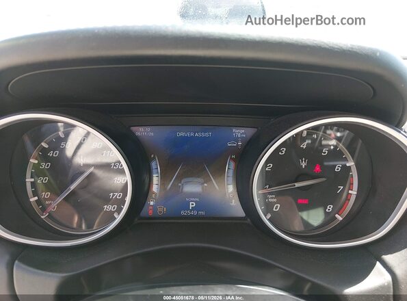ZN661XULXKX320536 2019 MASERATI LEVANTE White Հետևի նստատեղերի տեսք