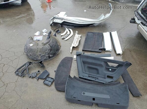 ZPBUA1ZL6NLA20754 2022 LAMBORGHINI URUS White VIN կոդի պիտակի տեսք