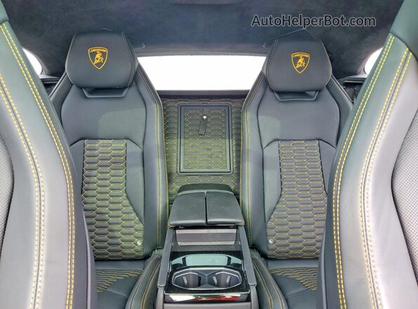 ZPBUA1ZL7MLA15626 2021 LAMBORGHINI URUS Silver Rear seats view