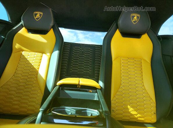 ZPBUA1ZL8KLA01117 2019 LAMBORGHINI URUS Белый 