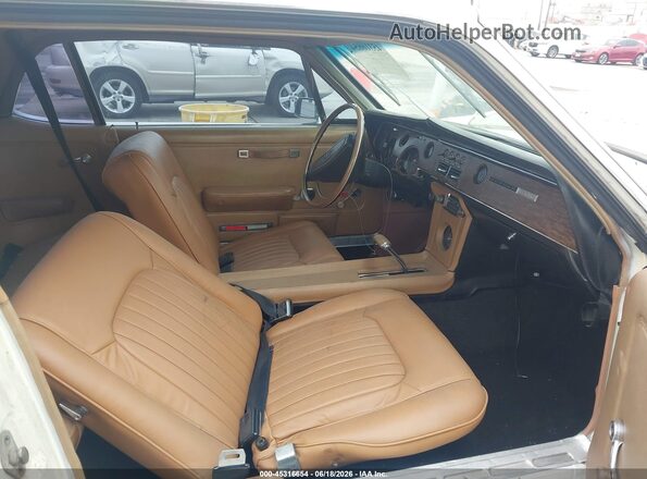 0000008F93F590213 1970 MERCURY COUGAR Белый Вид салона спереди
