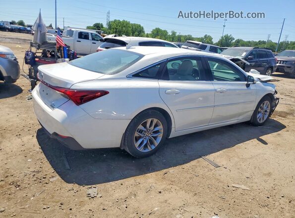 4T1AA1AB4NU014048 2022 TOYOTA AVALON White Delantero derecho