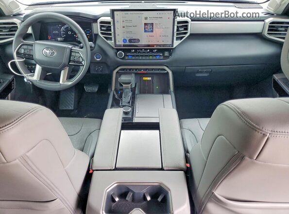 7SVAAABA0PX005705 2023 TOYOTA SEQUOIA Silver ხელსაწყოთა პანელის ხედი