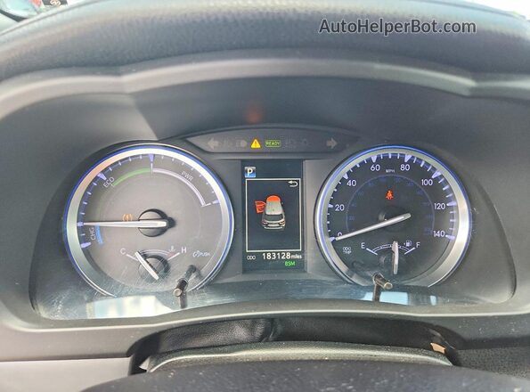 5TDDGRFH3KS054746 2019 TOYOTA HIGHLANDER Black Rear seats view