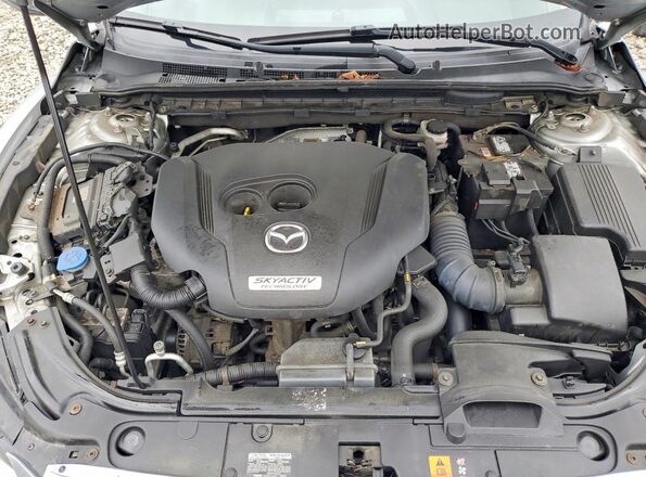 JM1GL1TY2J1317755 2018 MAZDA 6 Silver Widok komory silnika