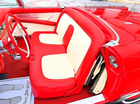 PGFH1660650000000 1956 FORD THUNDRBIRD Красный Вид салона спереди