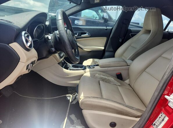 WDDSJ4EB4JN510367 2018 MERCEDES-BENZ CLA-CLASS Красный Вид панели приборов