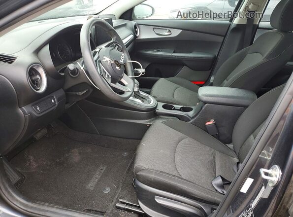 3KPF24AD0PE552418 2023 KIA FORTE Gray 
