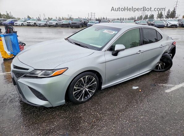 JTNB11HK8J3049833 2018 TOYOTA CAMRY Silver 
