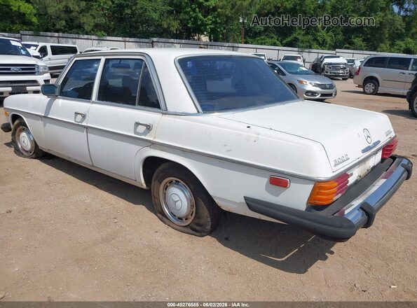 11511412044949    1976 MERCEDES-BENZ 300 Белый 