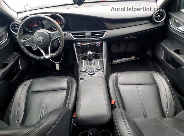 ZARFAEBN8J7566273 2018 ALFA ROMEO GIULIA Gray 