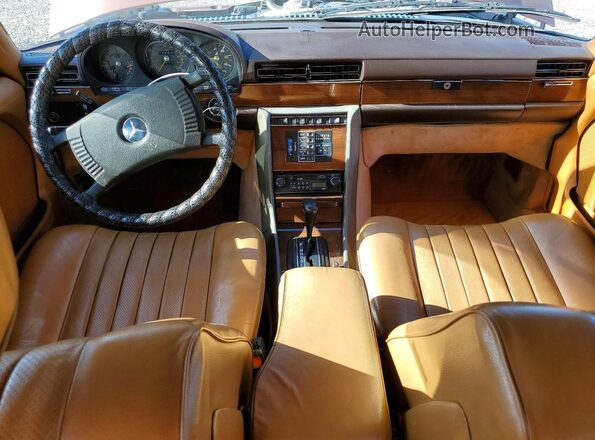 11612012008559 1979 MERCEDES-BENZ 300 Коричневый 