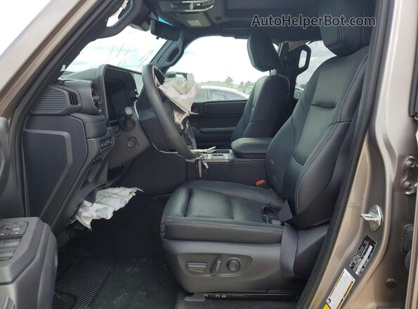 JTEABFAJ1S5011857 2025 TOYOTA LAND Серый Вид салона спереди