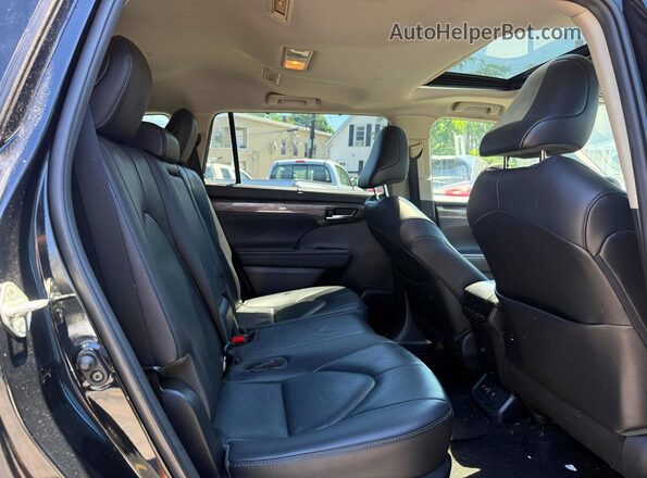 5TDDZRBH7LS005843 2020 TOYOTA HIGHLANDER Black Вид щитка приладів