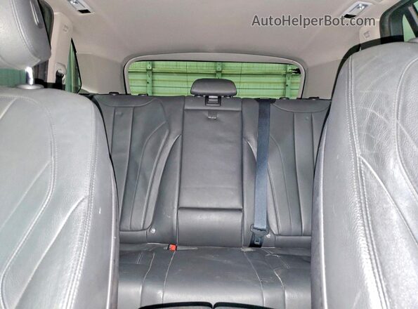 5UXKR0C5XG0P30464 2016 BMW X5 Gray Rear interior view