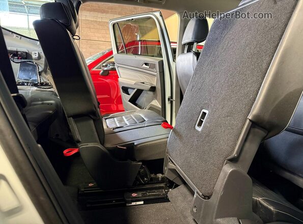 1V2BR2CA8PC533820 2023 VOLKSWAGEN ATLAS White 