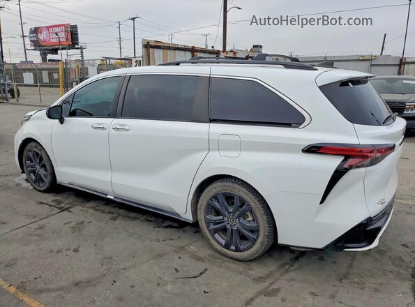 5TDXRKEC9NS086710 2022 TOYOTA SIENNA White 