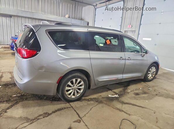 2C4RC1BG3HR539583 2017 CHRYSLER PACIFICA Silver წინა მარჯვენა