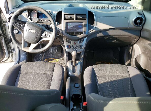 1G1JC6SH4G4111325 2016 CHEVROLET SONIC Silver Вид щитка приладів