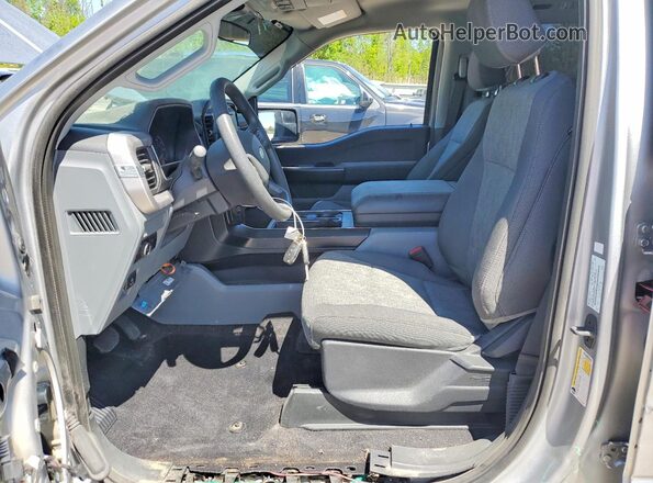 1FTEW1EPXPKE96116 2023 FORD F150 Серебряный Вид панели приборов
