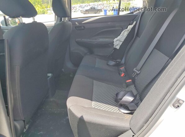 3N1CN8DV2RL867437 2024 NISSAN VERSA Silver Widok wnętrza z tyłu