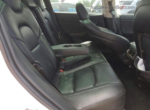 5YJ3E1EA1KF401390 2019 TESLA MODEL White Widok wnętrza z tyłu