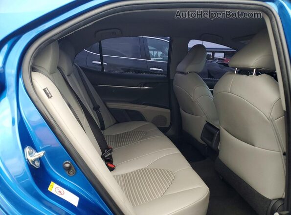 4T1B11HK2JU080277 2018 TOYOTA CAMRY Синий 